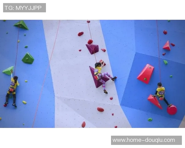 攀岩精神：深入了解上海攀岩队的团队协作与挑战之旅